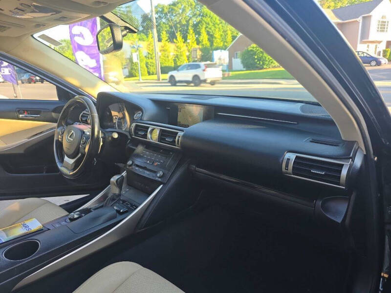 2016 Lexus IS 300
