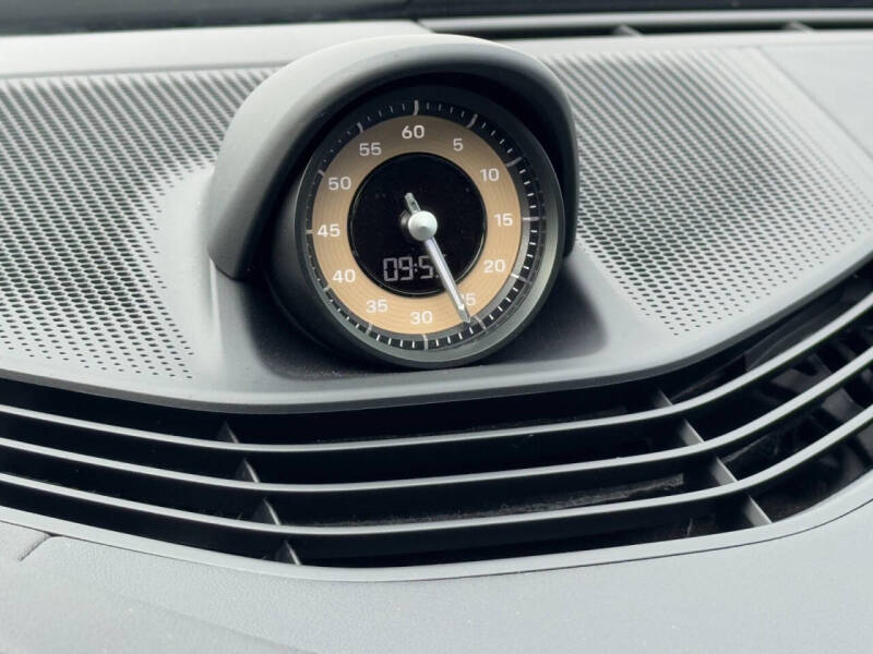 2025 Porsche Taycan 4S