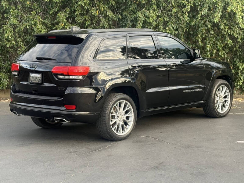2017 Jeep Grand Cherokee Summit
