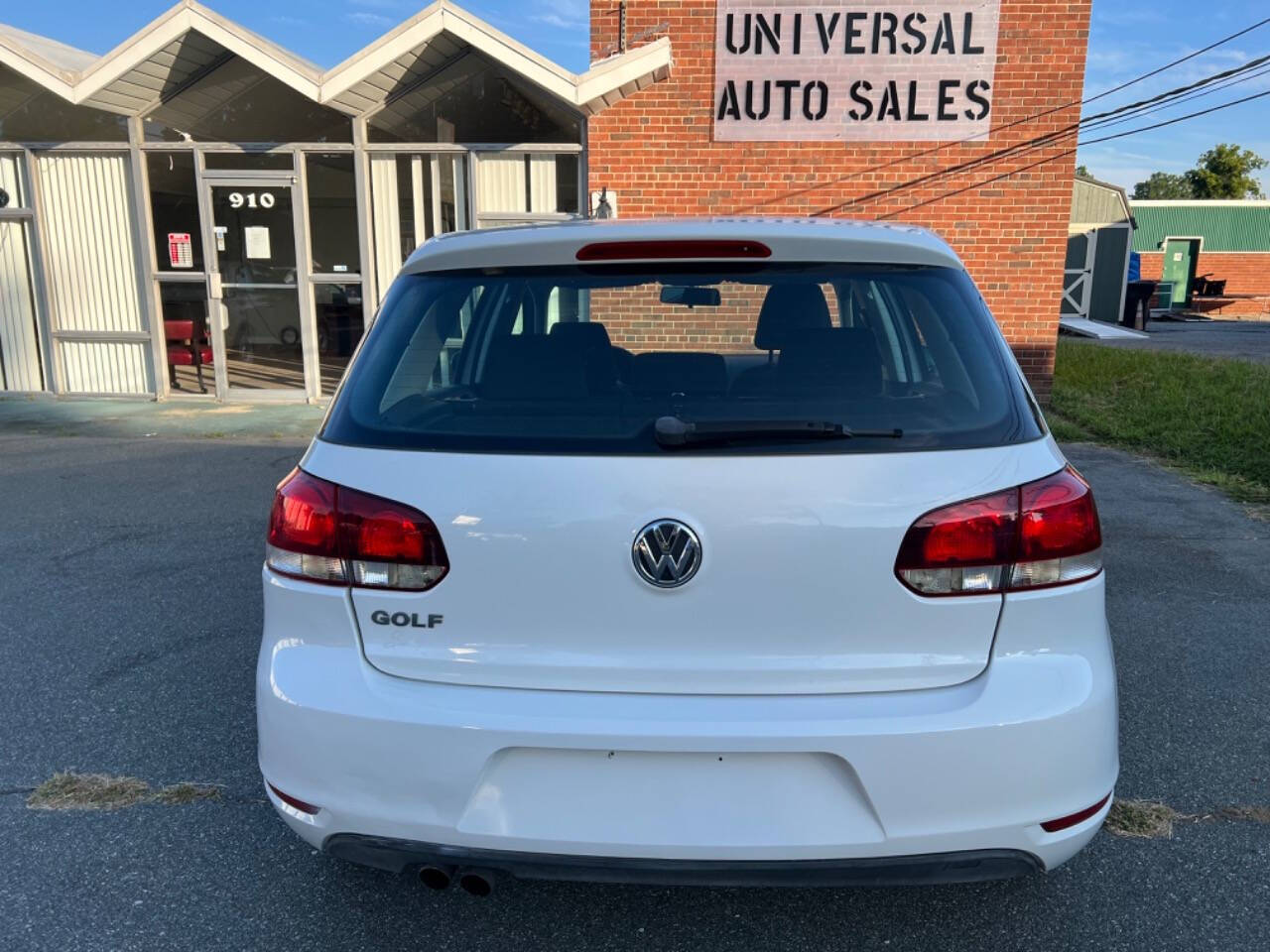 2011 Volkswagen Golf for sale at Universal Auto Sales LLC in Burlington, NC