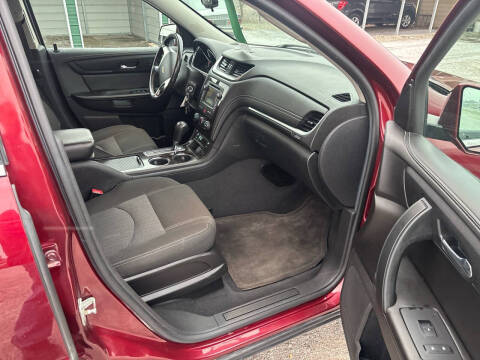 2017 Chevrolet Traverse LT