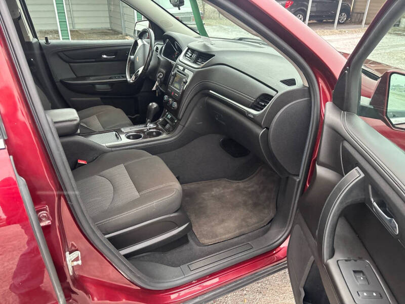 2017 Chevrolet Traverse LT