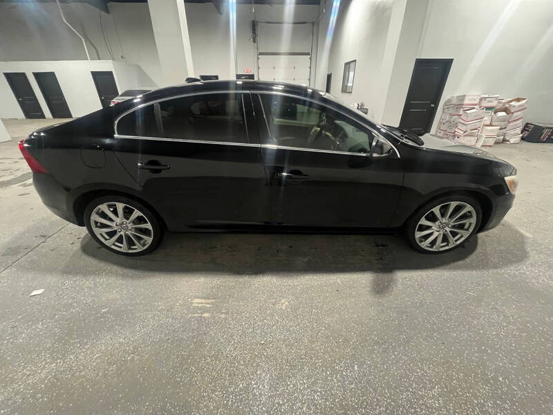 2016 Volvo S60 T5 Drive-E Inscription Platinum