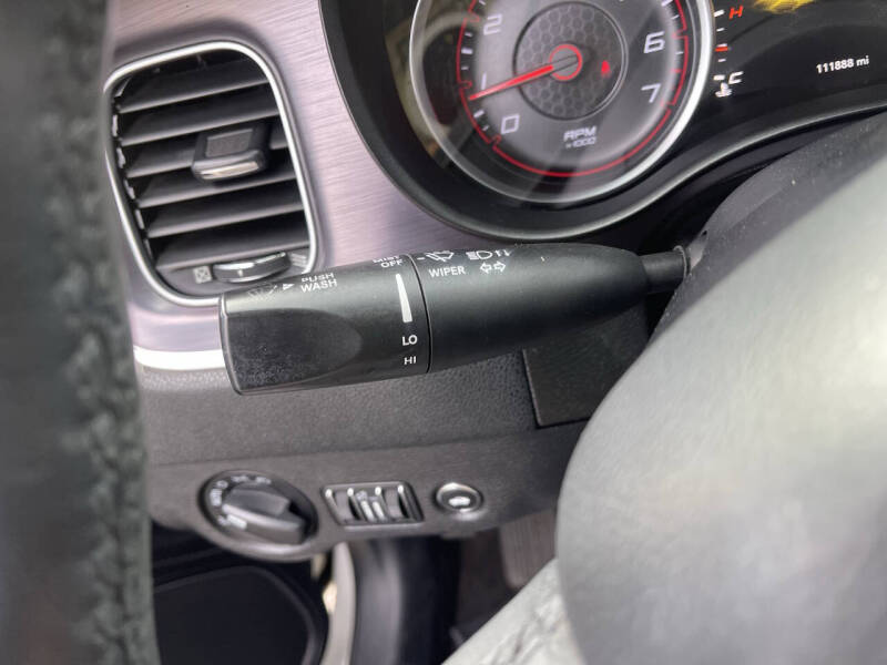 2015 Dodge Charger SE