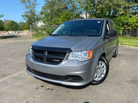 2015 RAM C/V for sale at JMAC IMPORT AND EXPORT STORAGE WAREHOUSE in Bloomfield NJ