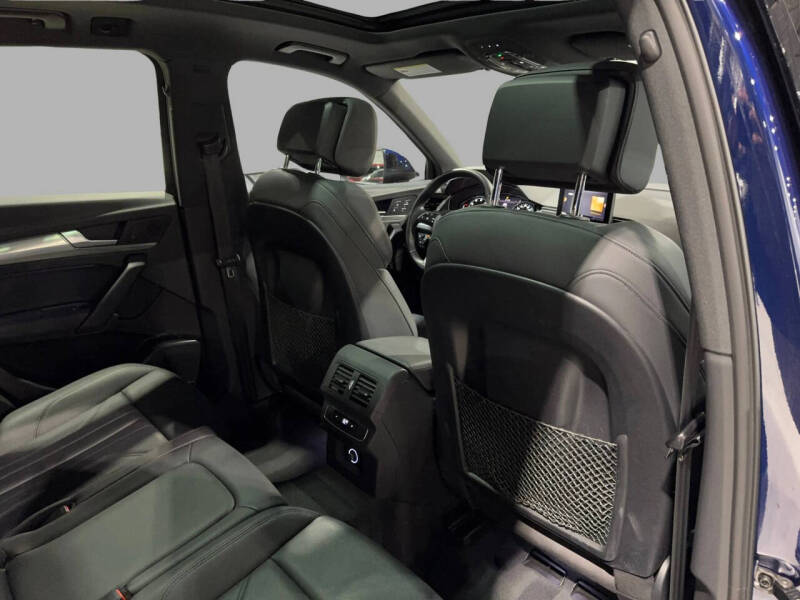 2020 Audi Q5 quattro Titanium Premium 45 TFSI