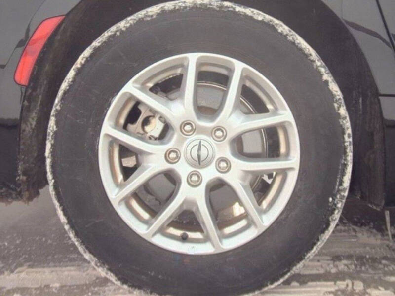 2024 Chrysler Voyager LX