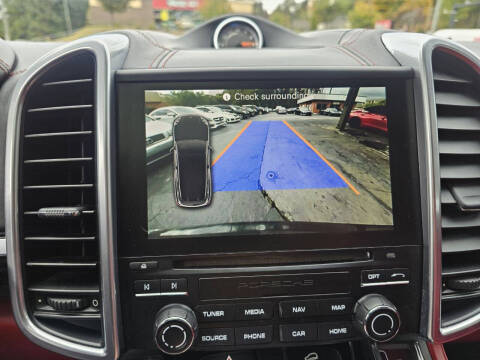 2017 Porsche Cayenne S