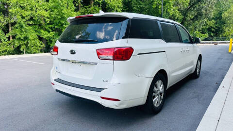 2017 Kia Sedona LX