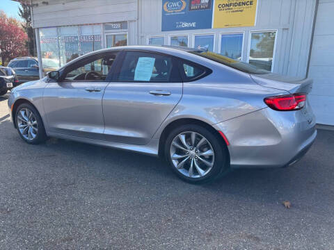 2016 Chrysler 200 S