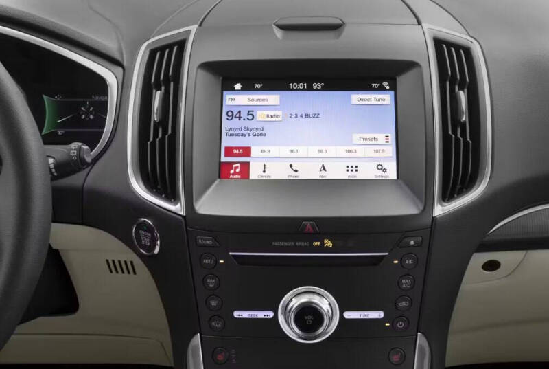 2019 Ford Edge Titanium