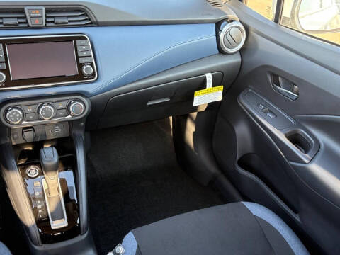 2025 Nissan Versa SV