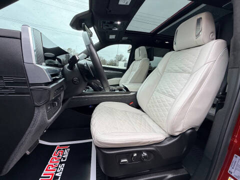 2025 Cadillac Escalade-V