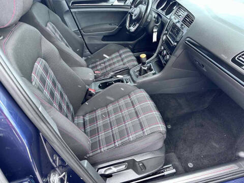 2016 Volkswagen Golf GTI