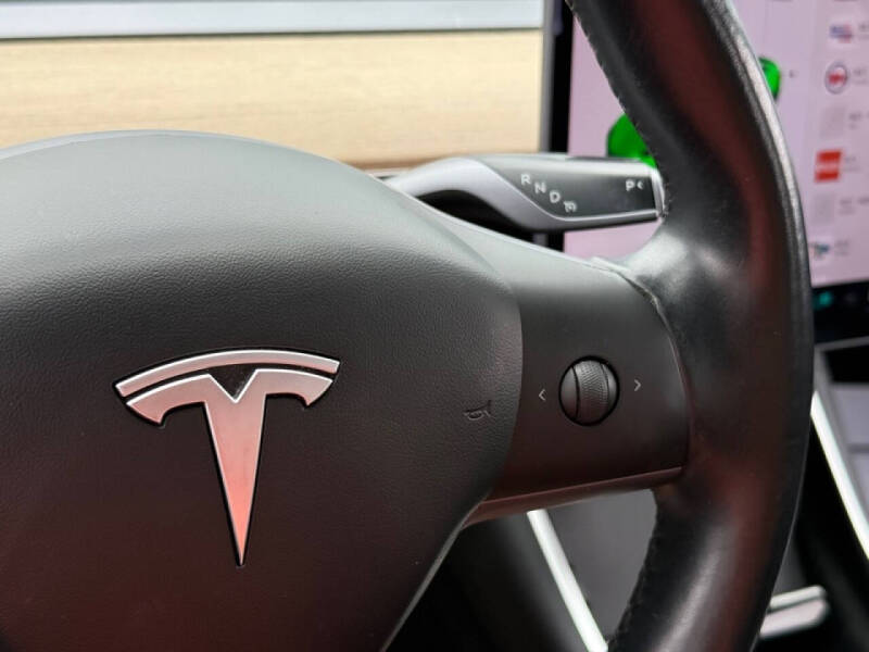 2019 Tesla Model 3 Mid Range