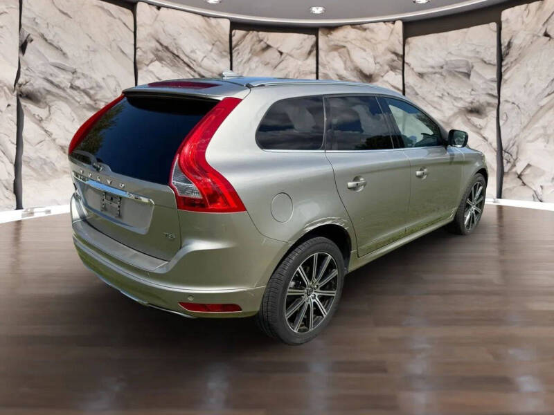 2015 Volvo XC60 T5 Drive-E Platinum