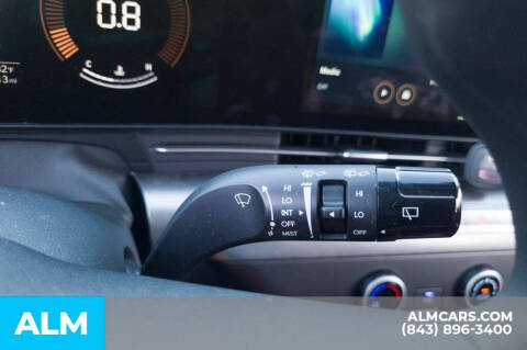 2025 Hyundai Kona SE