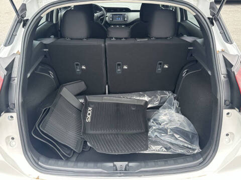 2025 Nissan Kicks Play S