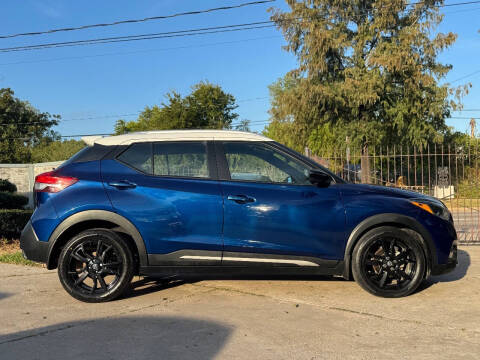 2020 Nissan Kicks SR