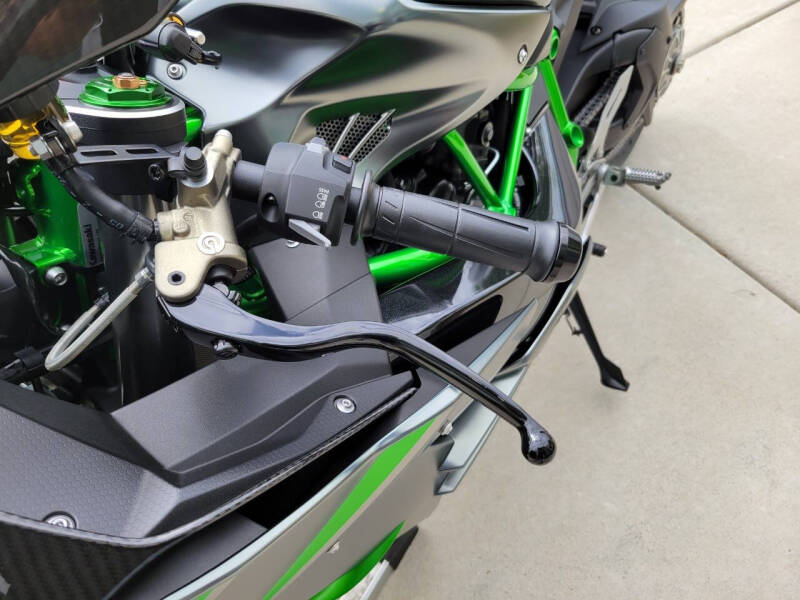 2025 Kawasaki Ninja H2 Carbon ABS