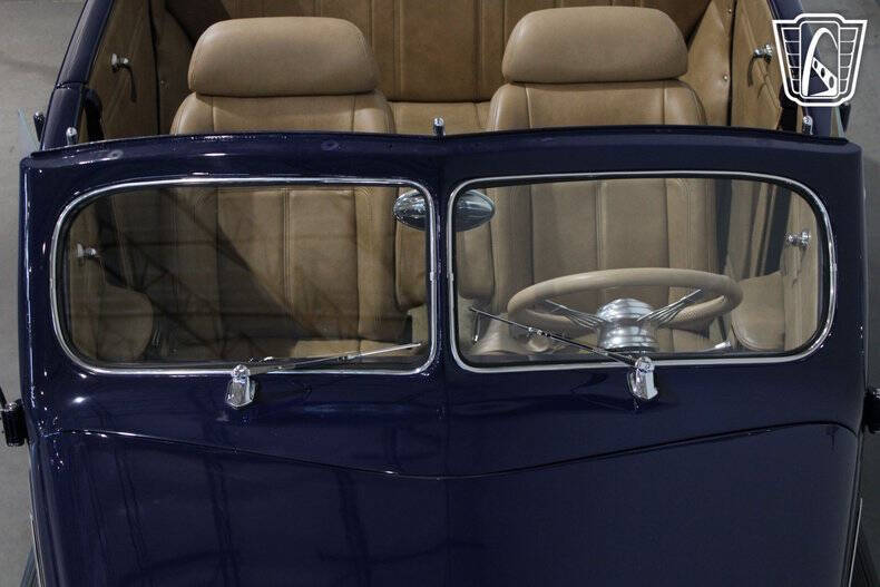 1937 Ford Phaeton