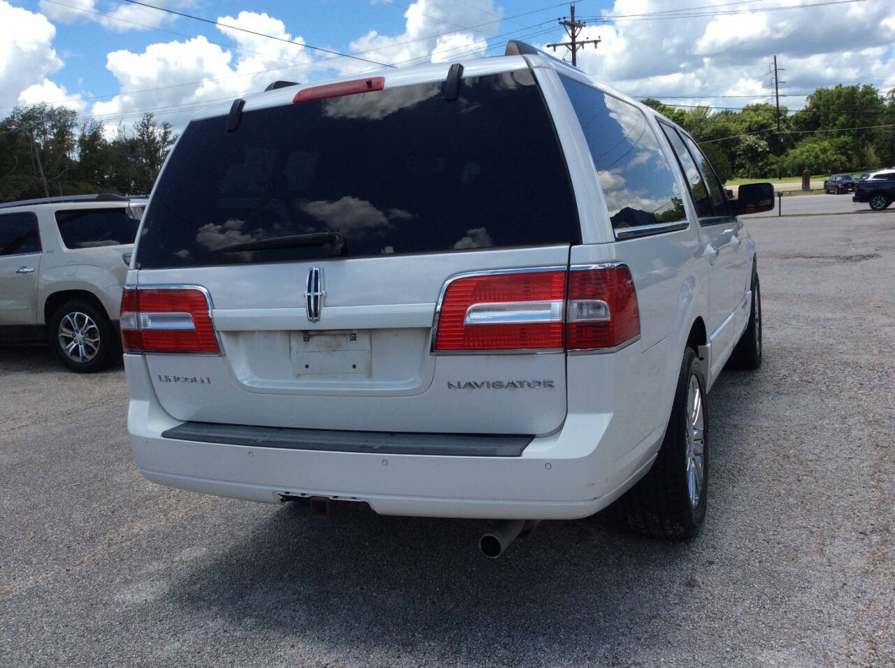 2010 Lincoln Navigator L for sale at SPRINGTIME MOTORS in Huntsville, TX