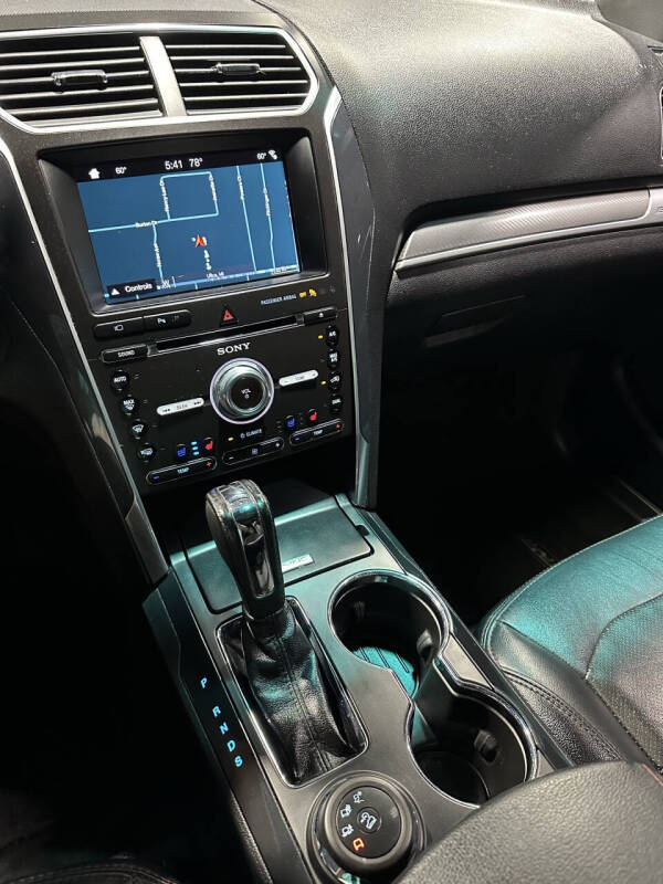 2017 Ford Explorer Sport