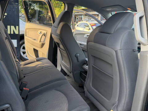 2012 Chevrolet Traverse LS