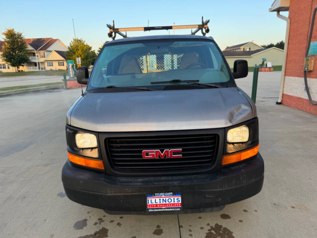 2009 GMC Savana for sale at Illinois Auto Wholesalers in Tolono, IL