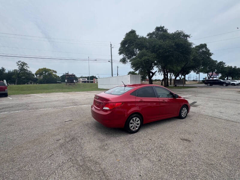 2017 Hyundai Accent SE