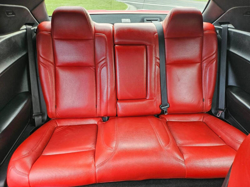 2015 Dodge Challenger SXT