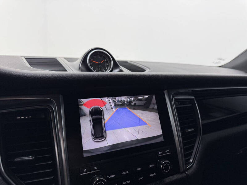 2018 Porsche Macan