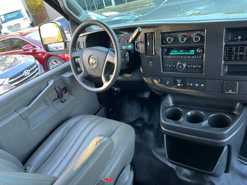 2021 Chevrolet Express 2500