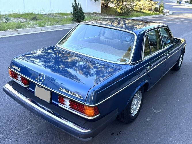 1985 Mercedes-Benz 300-Class