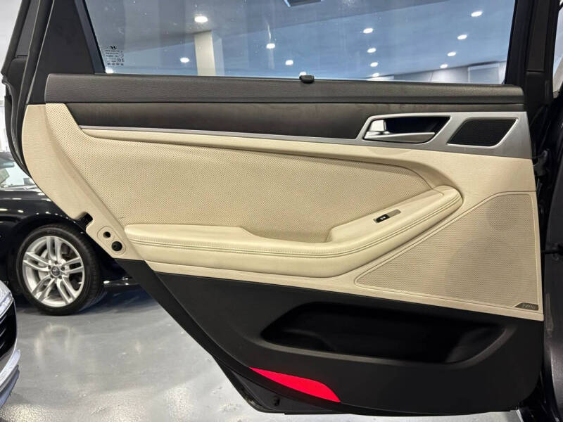 2015 Hyundai Genesis
