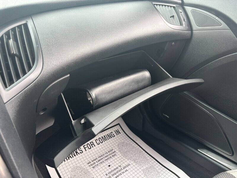 2013 Hyundai Genesis Coupe 2.0T Premium