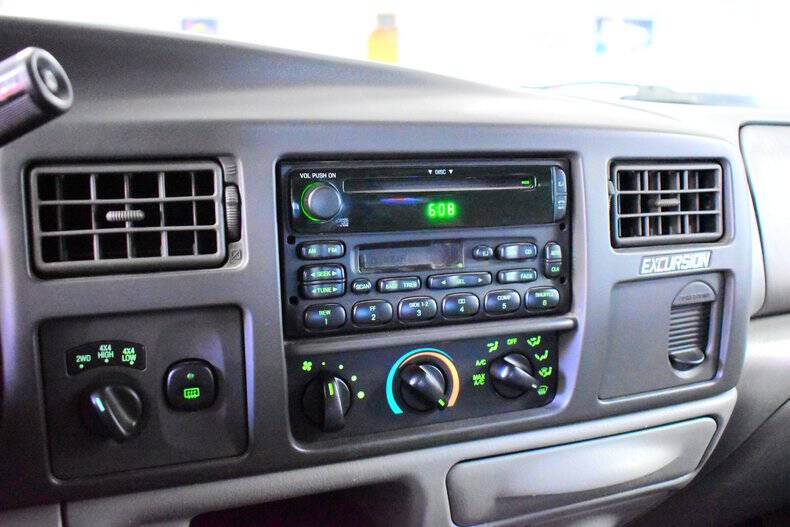2004 Ford Excursion