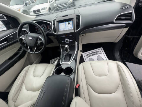 2017 Ford Edge Titanium