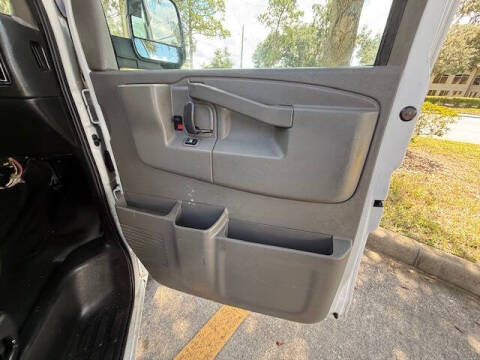 2021 Chevrolet Express 2500