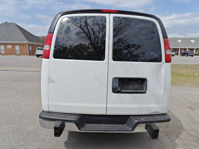 2019 Chevrolet Express 2500