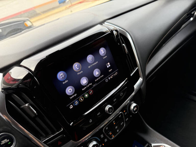 2021 Chevrolet Traverse LT Cloth