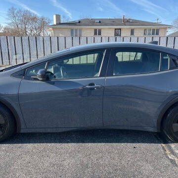 2024 Toyota Prius LE