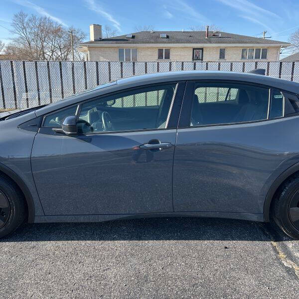 2024 Toyota Prius LE