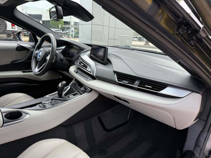 2015 BMW i8