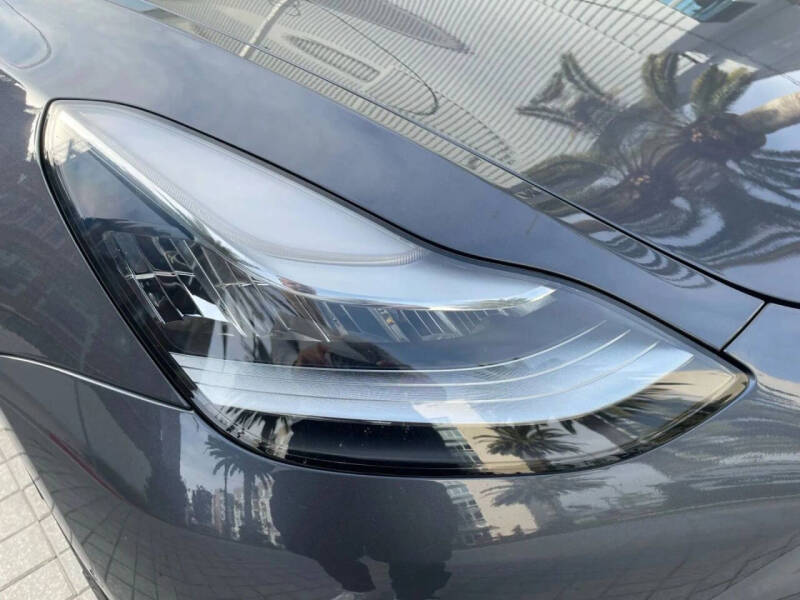 2020 Tesla Model 3 Standard Range Plus