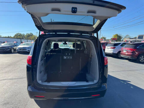2017 Chrysler Pacifica Touring