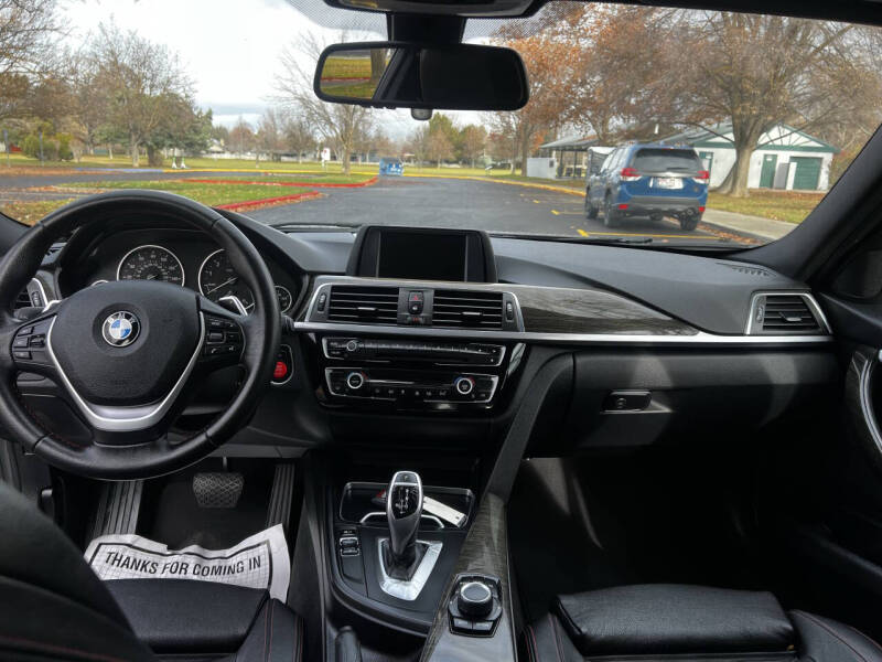 2016 BMW 3 Series 328i