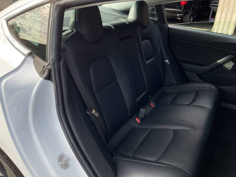 2019 Tesla Model 3 Mid Range