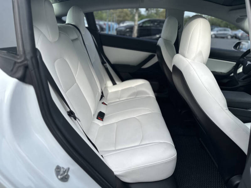 2020 Tesla Model 3 Performance