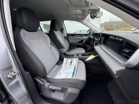 2025 Volkswagen Tiguan S 4Motion